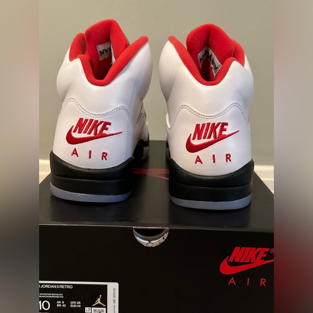 Men Air Jordan 5 Retro. 2020. True White/Fire Red-Black. New in Box. Size 10 - Picture 7 of 10